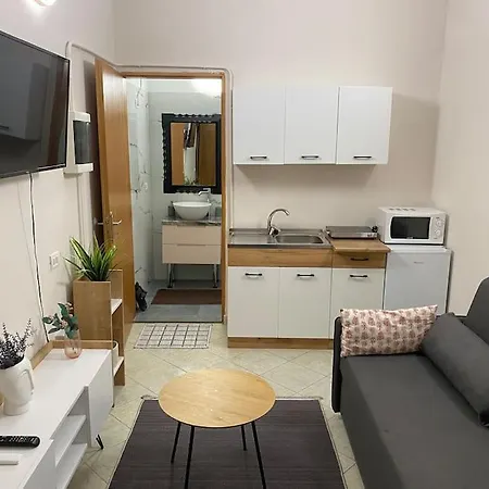 Apartament Dori's Wilson Studio At Blloku Neighborhood *
