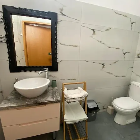 Apartamento Dori's Wilson Studio At Blloku Neighborhood